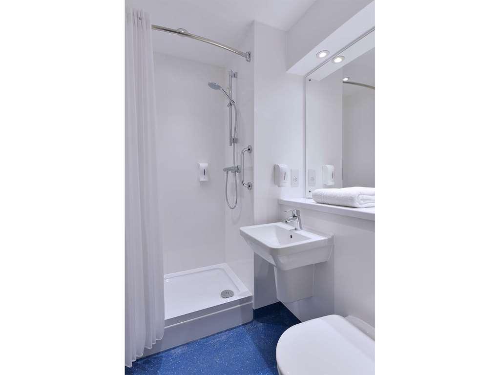 Travelodge Barnsley Quarto foto