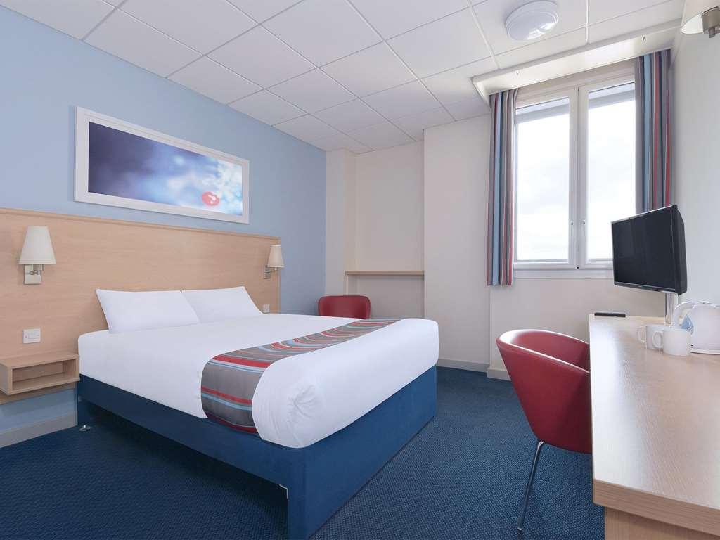 Travelodge Barnsley Quarto foto