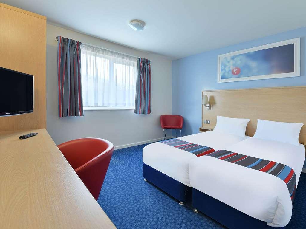 Travelodge Barnsley Quarto foto